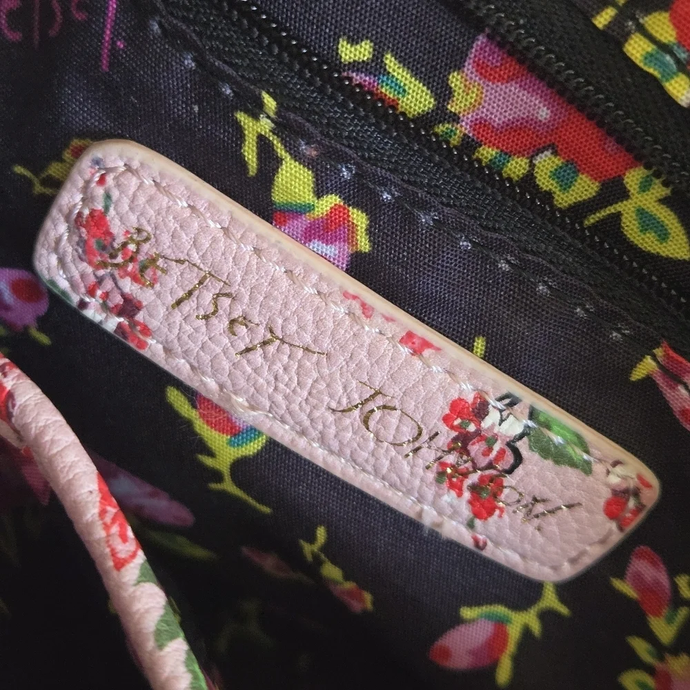 Betsey Johnson pink floral roses faux leather cross body with chain bow accent - Picture 8 of 12